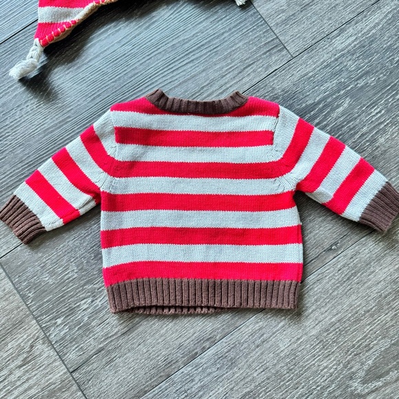 Boys dog sweater & hat. - Picture 3 of 12